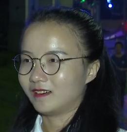 DƬ